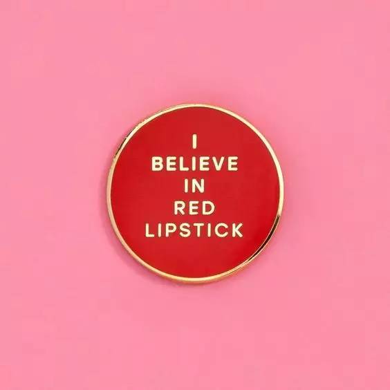 大红唇特别显老,大红唇真的很考验气质