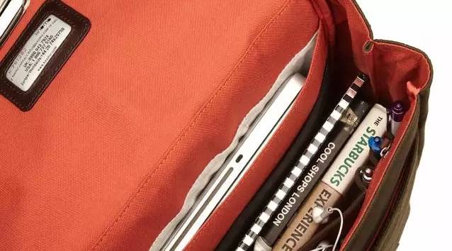 burberry包包和lv包对比,burberry十大必买包包