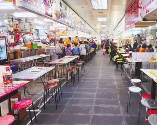 「旅游报」陆客大减台湾旅游业惨淡：酒店倒闭旅行社关门