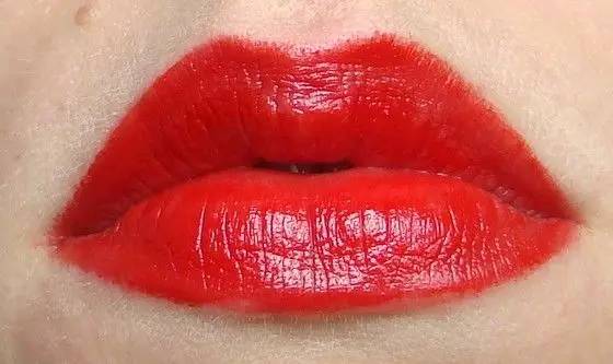 大红唇特别显老,大红唇真的很考验气质