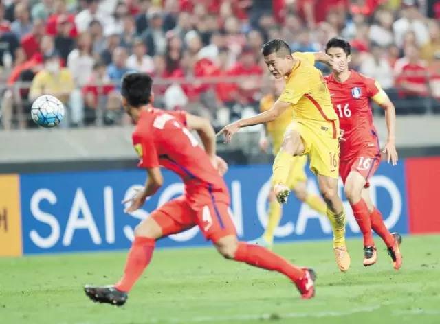 长沙国足中韩万人合唱,一起为国足加油助威