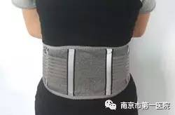 腰椎间盘突出压迫神经腿疼训练操,腰椎间盘和腰肌劳损动作视频