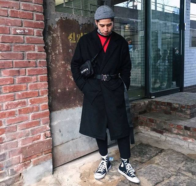 supreme和lv联名的世纪双肩包,supreme和lv联名红色手拿包