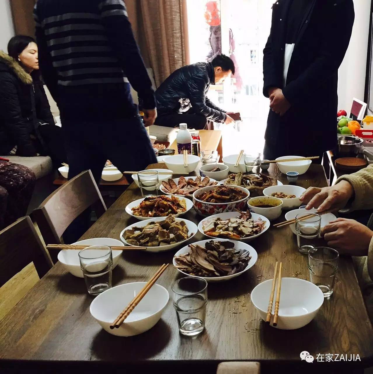 爷爷奶奶和孩子的卧室设计,她给家人建了一座童话屋子