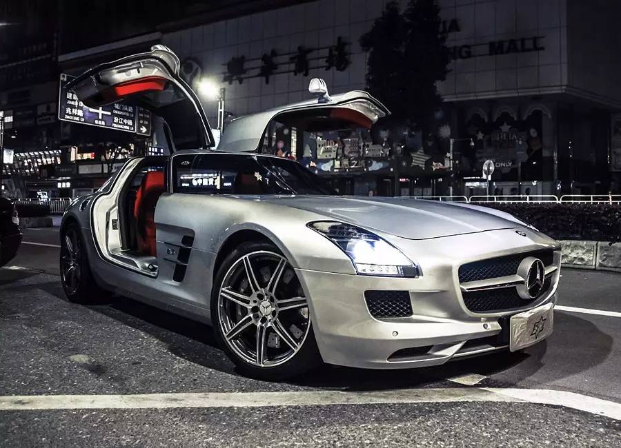 奔驰sls鸥翼现在多少钱,奔驰鸥翼slsamg