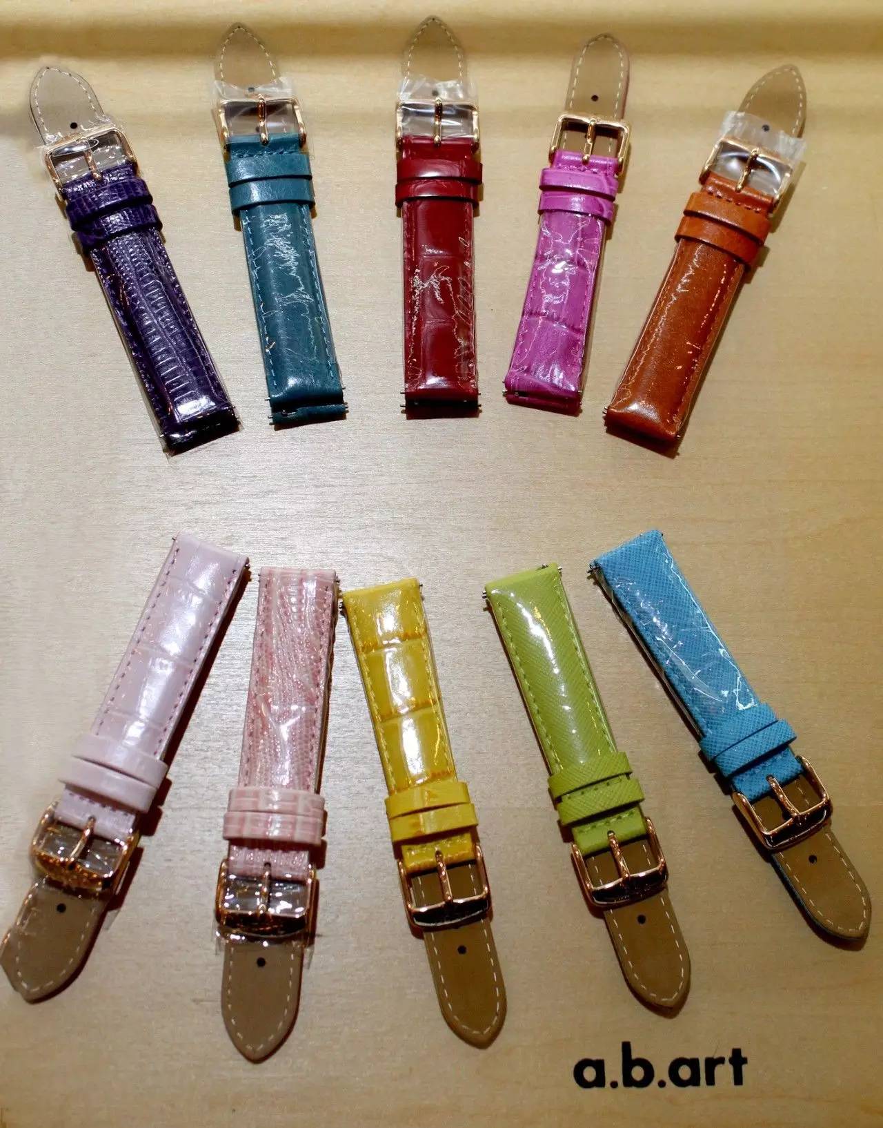 韩剧同款女手表,电视剧韩国明星同款手表