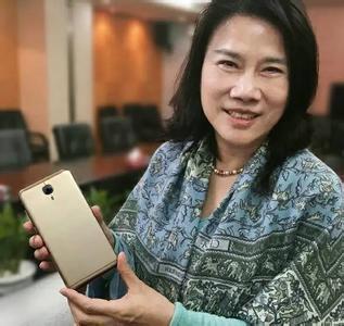 员工搞事情?闲鱼惊现大量格力二代手机半价转卖