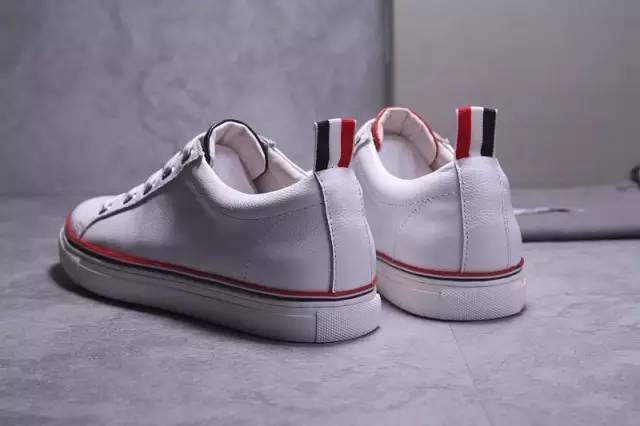 男童鞋小白鞋板鞋12-15岁潮款最新,潮品爆款小白鞋不挑年龄穿搭