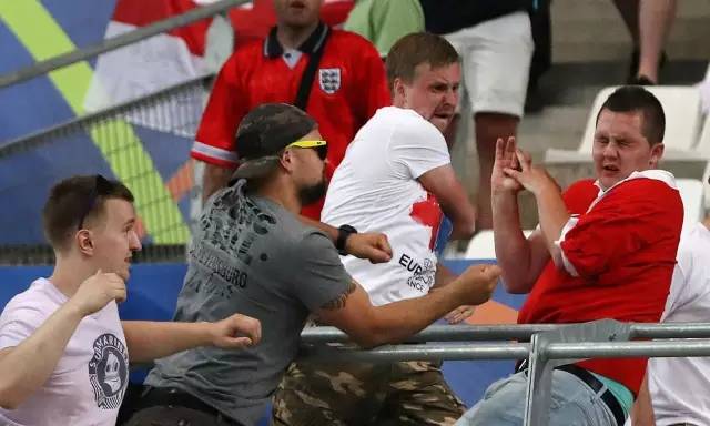 俄足球流氓,俄罗斯世界杯足球流氓