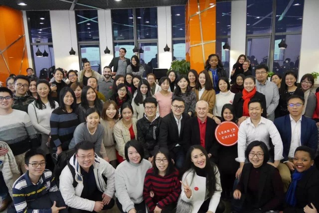 这一次，我们想要认真地谈谈“他”