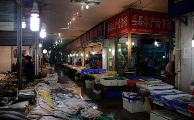 别找了!新城各大批发市场的攻略都在这了,置办年货看过来~