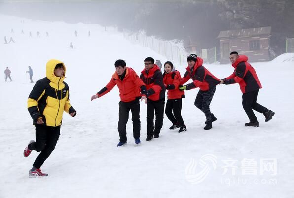 综艺频道2020过年天天乐,山东综艺过年天天乐大年初三