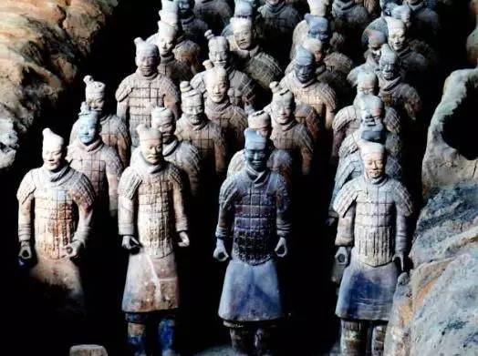 「旅游报」陆客大减台湾旅游业惨淡：酒店倒闭旅行社关门