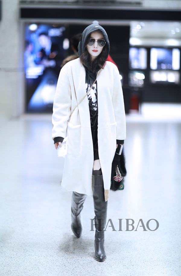 杨幂带货女王街拍,杨幂时尚街拍视频