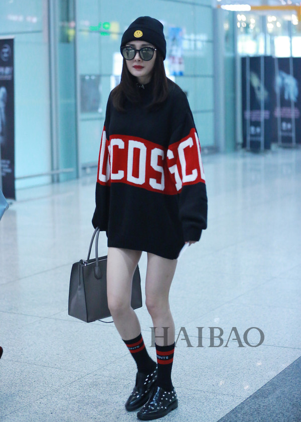 杨幂带货女王街拍,杨幂时尚街拍视频