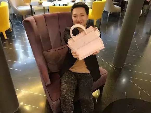 阿秋秋三分钟时尚碎碎念｜谁的粉红少女心？