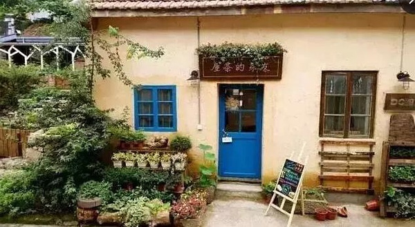 「镇生活」过年还在镇江好，镇江VS国外，100块钱能干啥？看完惊呆你！