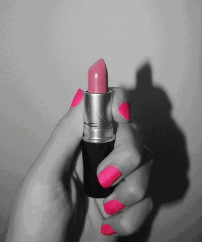 董卿春晚口红,董卿口红色号迪奥080