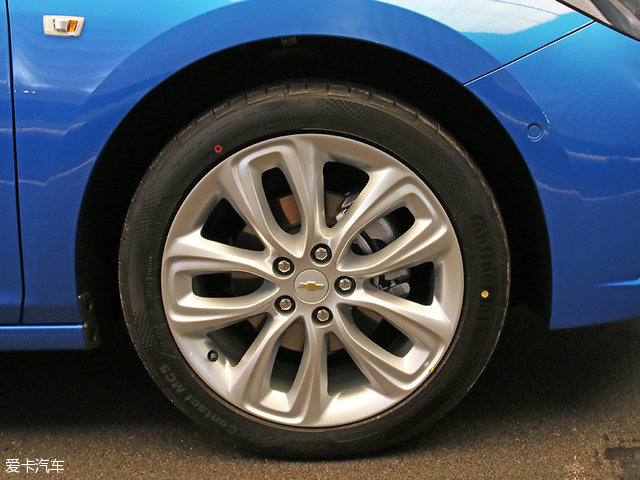 非常运动的车图片,2013款雪佛兰科鲁兹两厢