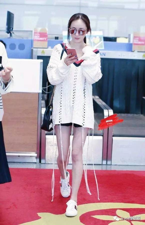 有了这份买包秘籍，大幂幂才不介意发际线呢！