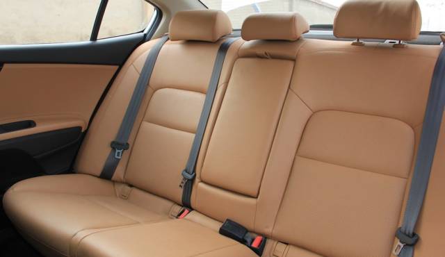 差不多的价格,现代名图和起亚k4哪个好