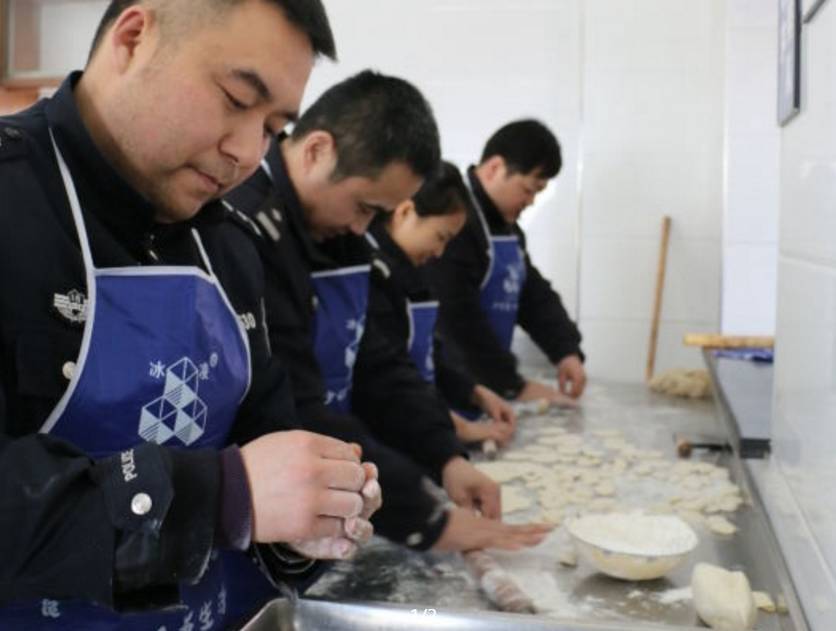西安人年夜饭 (西安人年夜饭必备菜单)
