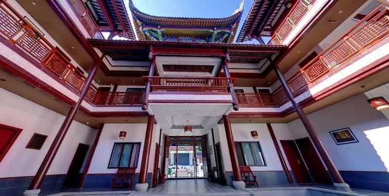 三千多平方公里的家，名字叫石柱