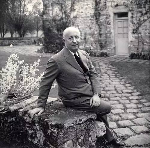 这个由同性恋创建的时尚品牌，出了无数女生人手一件的热门爆款！