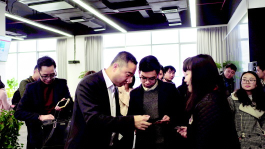 站在创新的风口感受脉动百名博士到贵州拥抱大数据时代