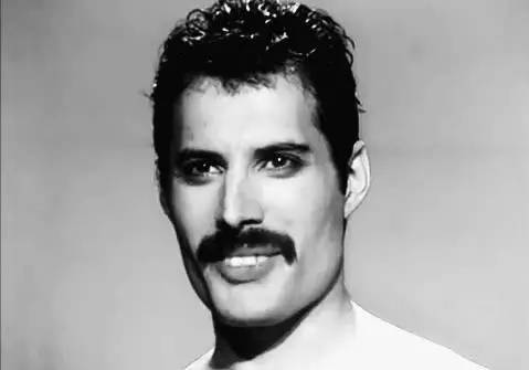 补知识∣你老公迪玛希喜欢的摇滚Queen是什么来头？