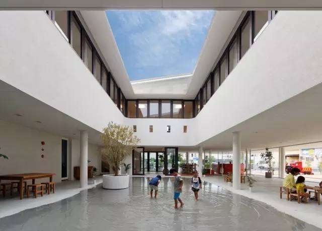 日本超牛幼儿园设计,日本大师设计幼儿园