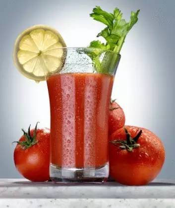 喝完酒没睡够第二天怎么醒酒,春节喝酒的自救方法