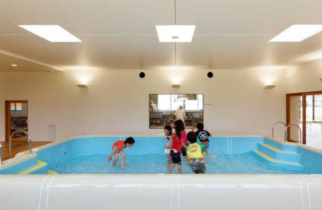 日本超牛幼儿园设计,日本大师设计幼儿园