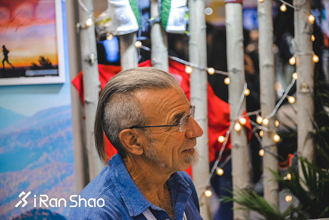 涓撹涓浗甯傚満,ultimatedirection娴嬭瘎