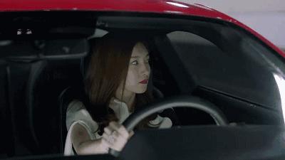 老司机教你三招学会倒车神技,新手学会一招汽车右拐弯永不剐蹭