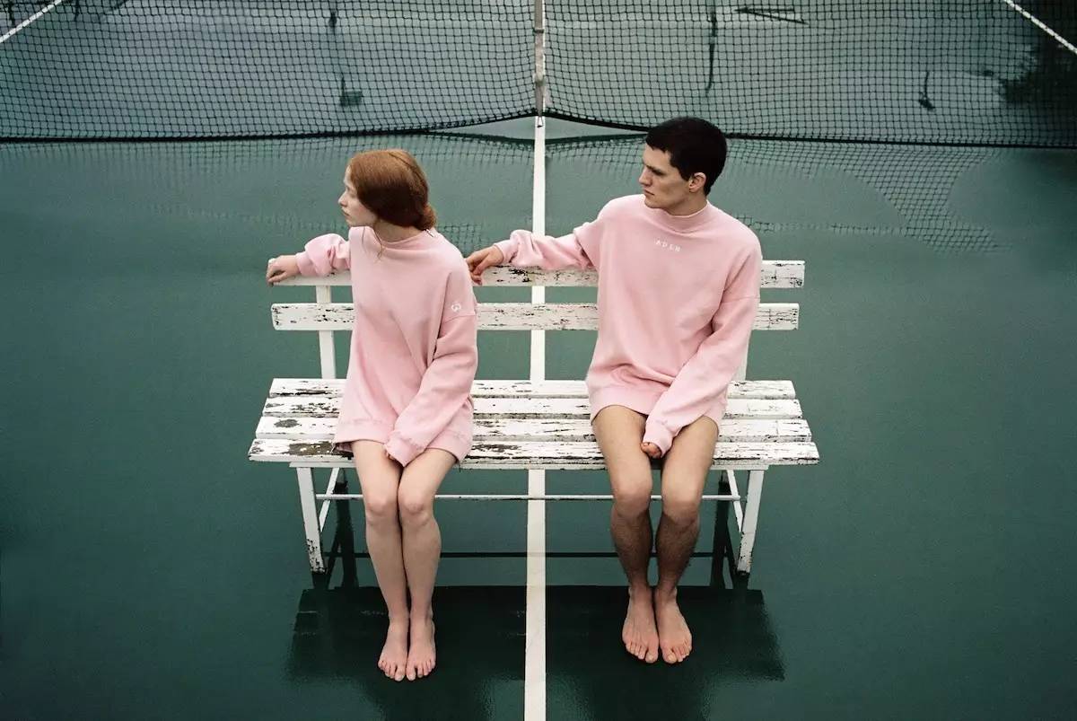 告别撞衫试试正流行的不对称衣服,适合40岁穿的小众品牌