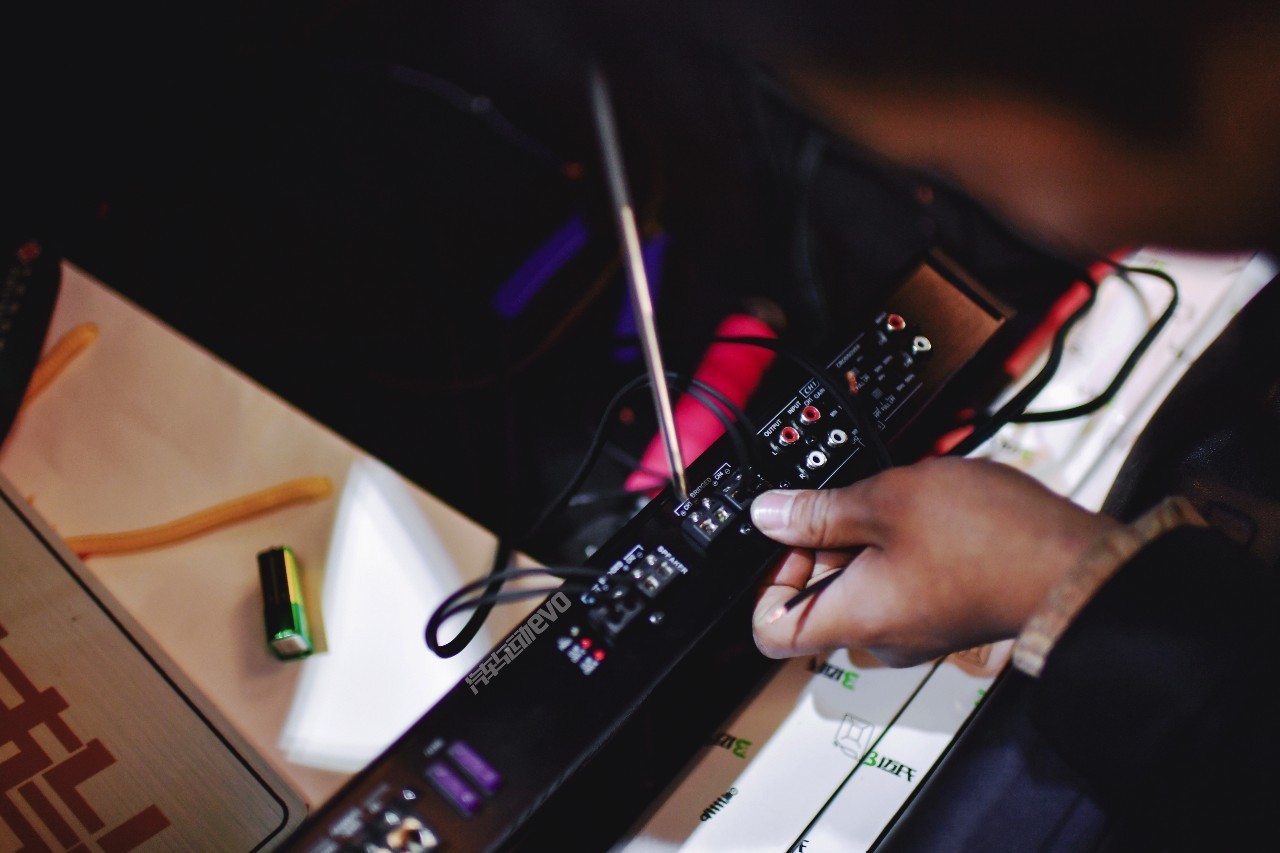 evo特殊测试｜拯救耳朵（下）雪铁龙C5无损换装漫步者汽车音响体验