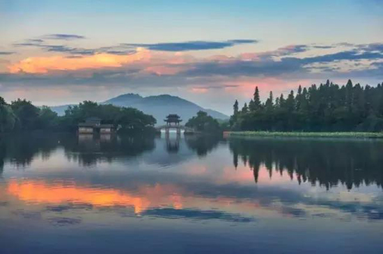 买了机票来一场说走就走的旅游,一张机票来一次说走就走的旅行