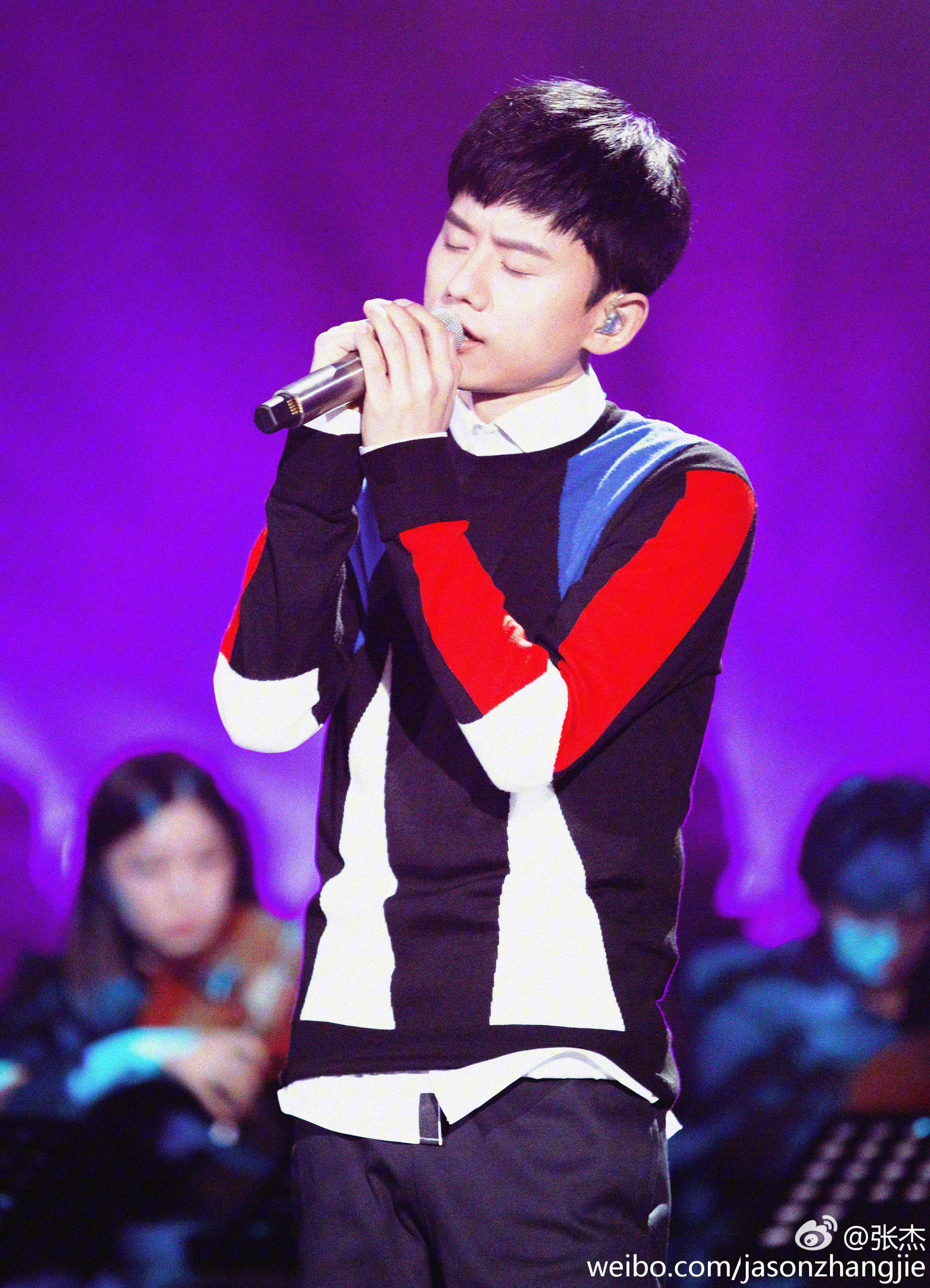 张杰感动全场的歌曲,张杰唱歌视频完整版