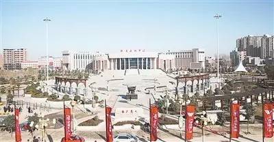 潮起中原千帆竞商聚古城春意浓