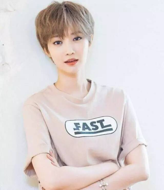 昕昕发型,昕昕的发型