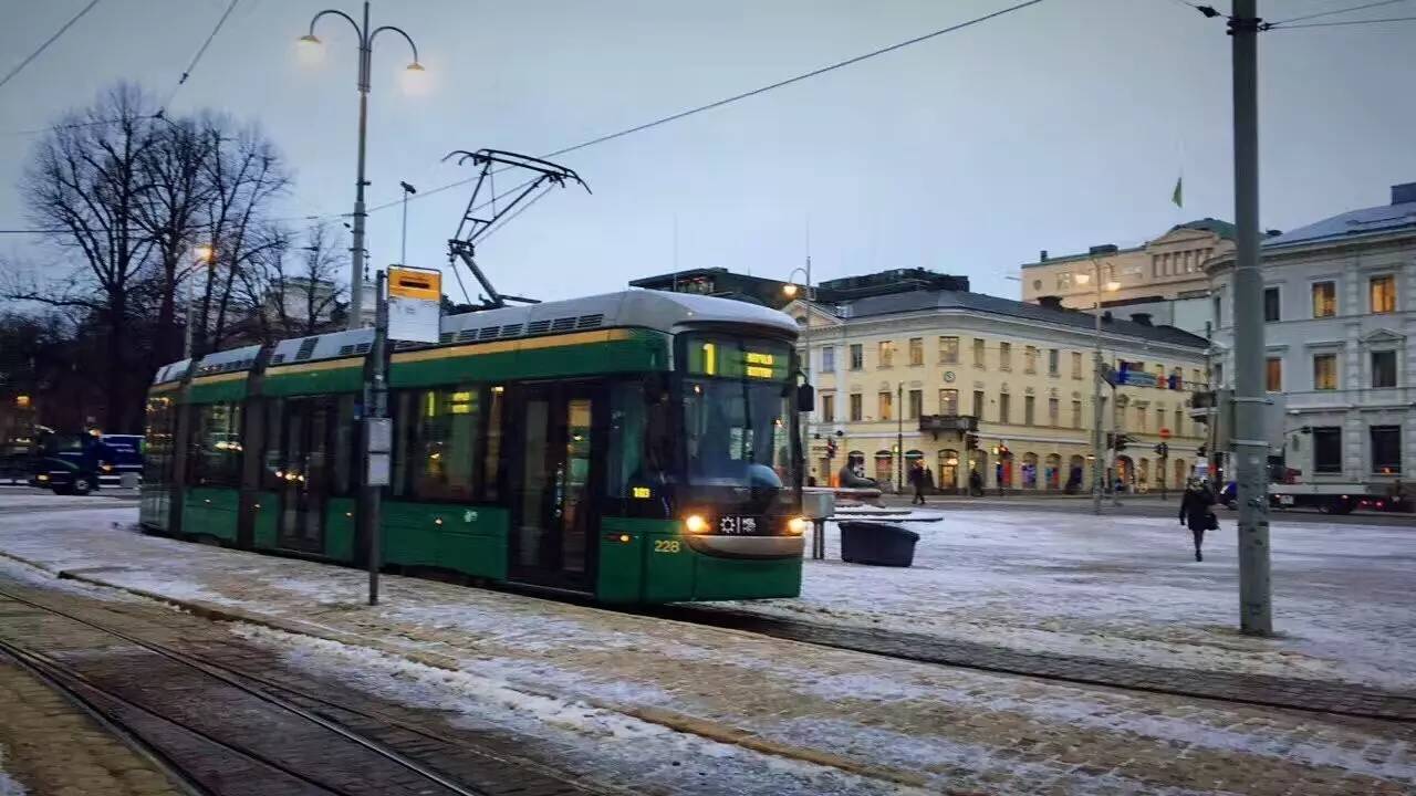 世界尽头的那个小镇 住着 35 人︱寿小姐