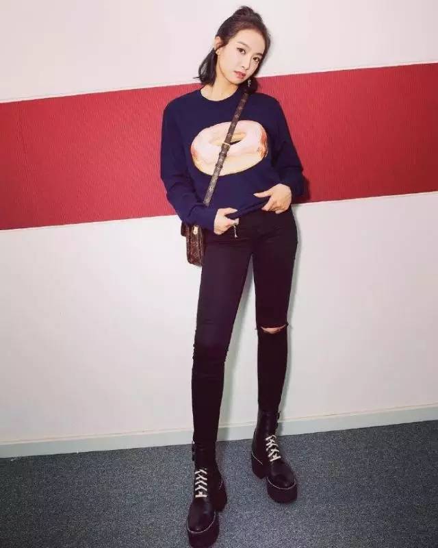 女明星私下里穿着,女明星穿衣服很好看