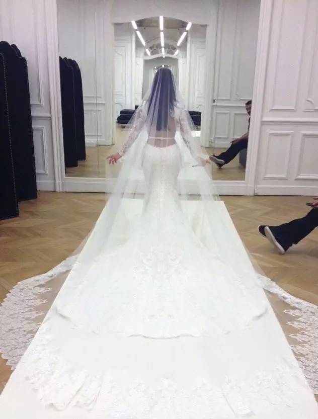 李宇春代言纪梵希成衣震惊时尚圈 (纪梵希李宇春prairie)