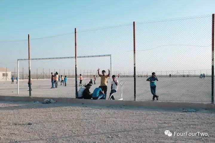 难民营足球,难民营走足球巨星