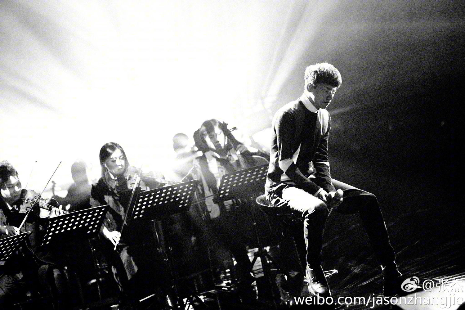 张杰感动全场的歌曲,张杰唱歌视频完整版