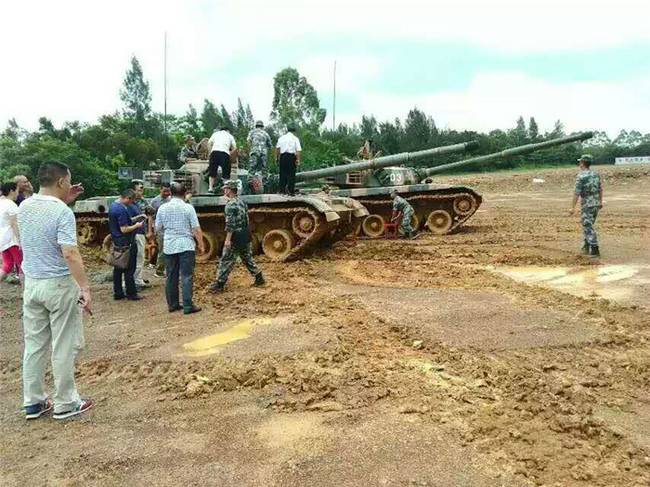 对越自卫反击战老兵:一次抓5名女俘荣立一等功