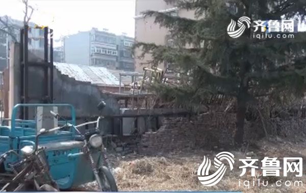 济南一楼盘售楼处多名业主维权,售楼处改商业业主维权