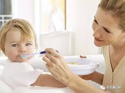 宝宝断奶的解决办法有哪些,一岁多的宝宝断奶特别难断怎么办