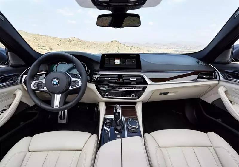 买新车时这些你千万不要碰,买刚上市全新车要注意什么